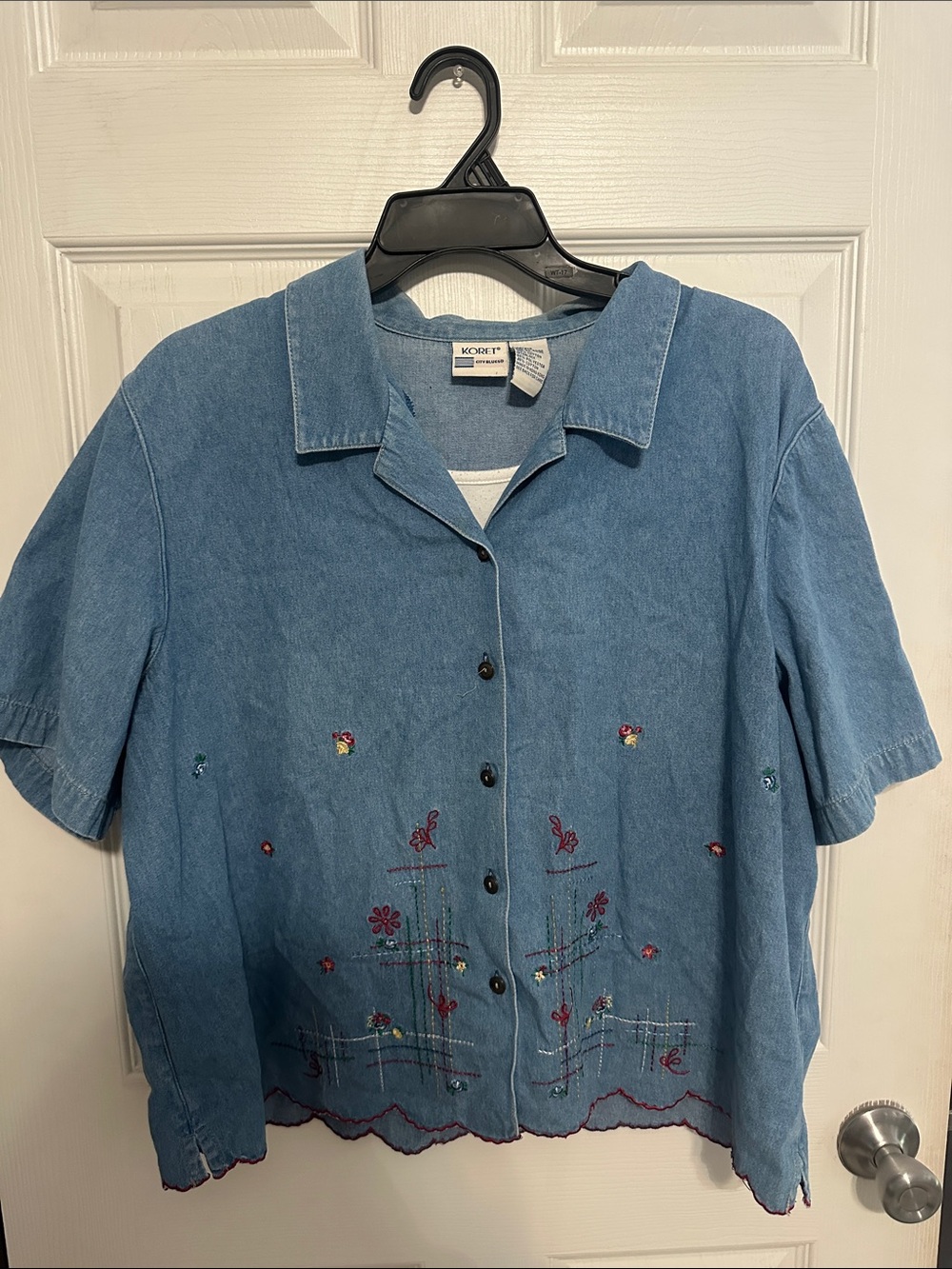Koret Light Blue Denim Short-Sleeve Embroidered Button-Up